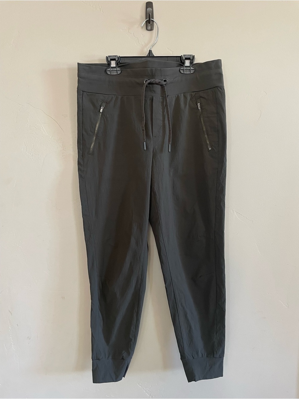 Athleta Trekkie North Jogger Pant Hiking Trail Size 10